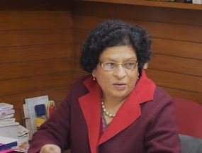Dr. Rashmi Agarwal, Gynecologist in Delhi - Expert Care and Compassionate Treatment